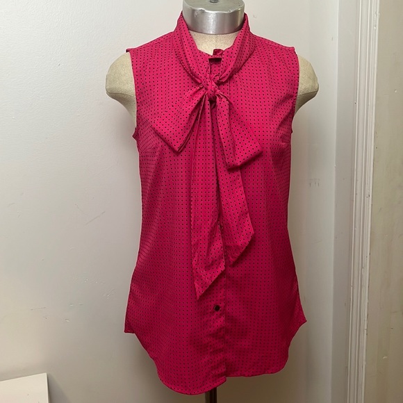 ✨ MAKE OFFER ✨ TOMMY HILFIGER POLKA DOT BLOUSE - Picture 1 of 9